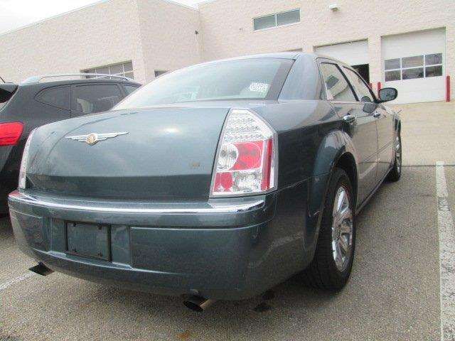 2005 Chrysler 300 C 4dr Sedan